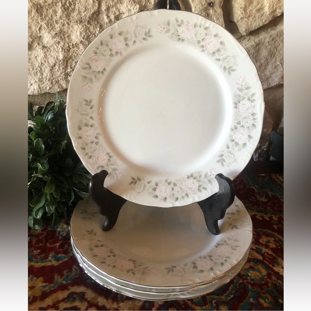 4 Vintage Sheffield Fine China Classic 501 Japan Dinner Plates 10 1/4”